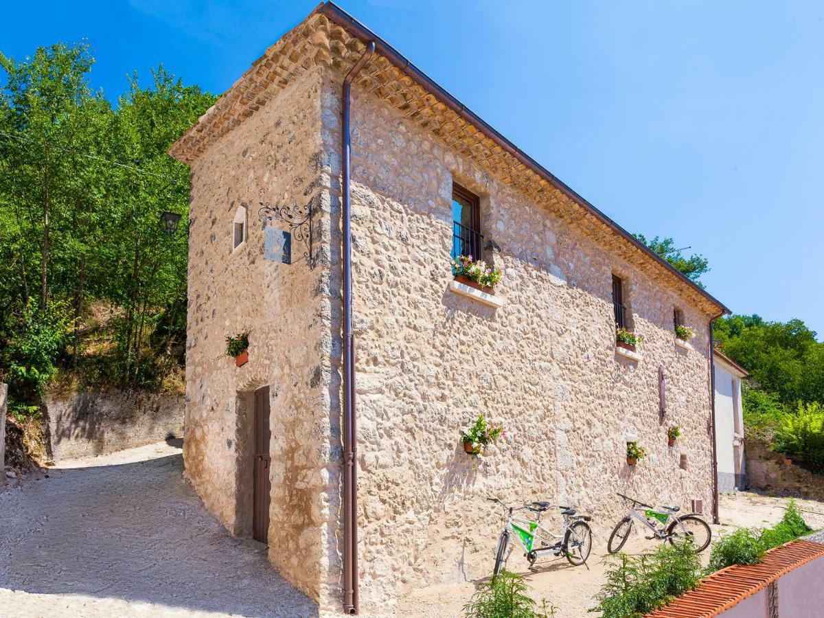La Casa Sul Lago Posta Fibreno Экстерьер фото